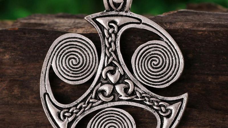 Кельтский символ трикетра что означает и что означает знак заколдованного в реальной жизни